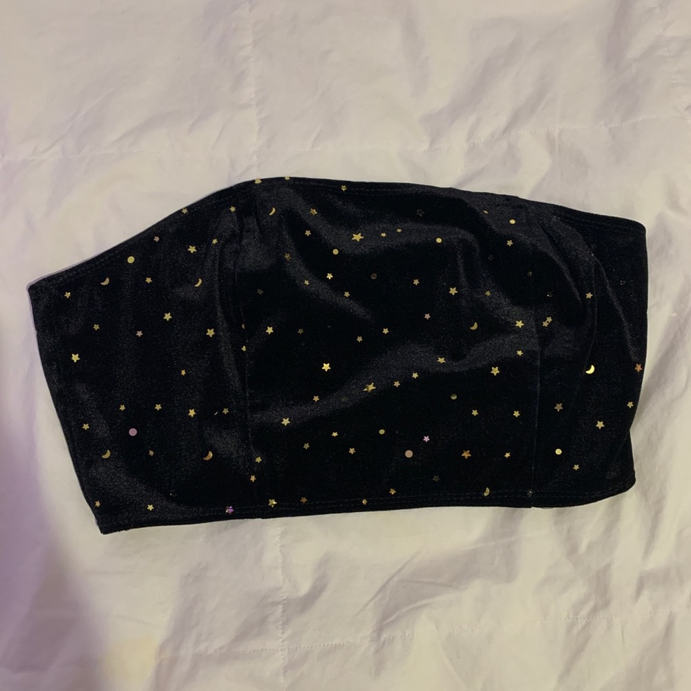 Cropped shiny top